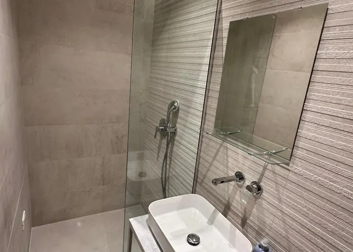 Amazon 8 게스트하우스