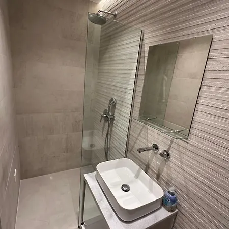 Amazon 8 Guest house